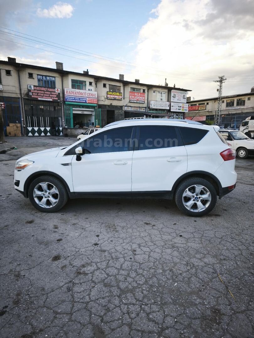 Motor yeni yapıldı Ford Kuga 2.0 TDCi Titanium 2012 Model 293.000 km Beyaz 2