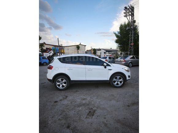 Sahibinden Ford Kuga 2.0 TDCi Titanium 2012 Model  293.000 km Beyaz