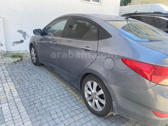  Hyundai Accent Blue 1.6 CRDI Mode Plus 2015 Model 