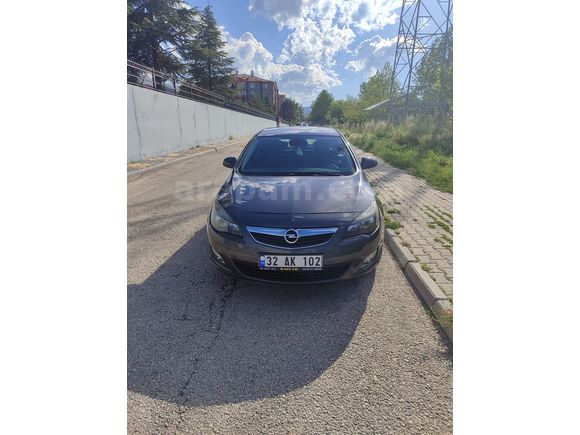 Sahibinden Opel Astra 1.6 Sport 2011 Model 