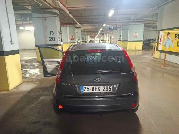 Sahibinden Ford Fiesta 1.4 Comfort 2006 Model 
