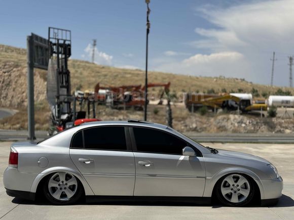 BEYOĞLU Opel Vectra 1.6 Comfort 2004