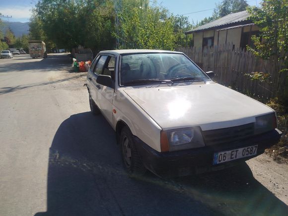 Sahibinden Cam gibi Orijinal Lada Samara
