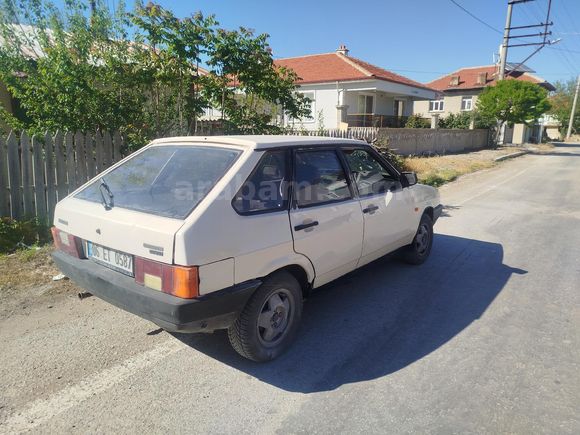 Sahibinden Cam gibi Orijinal Lada Samara