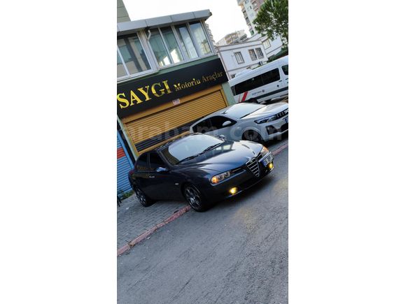 Sahibinden Alfa Romeo 156 1.6 TS Distinctive 2004 Model