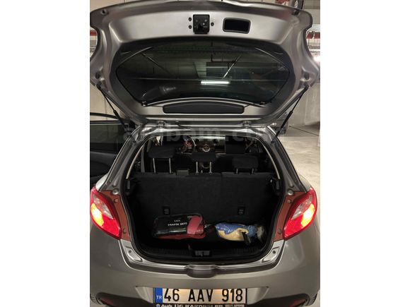 Sahibinden Mazda 2 1.5 Sport 2009 Model 