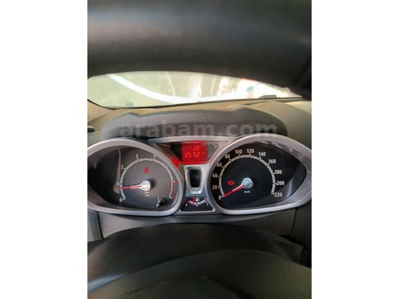 Sahibinden Ford Fiesta 1.4 Titanium X 2011 Model