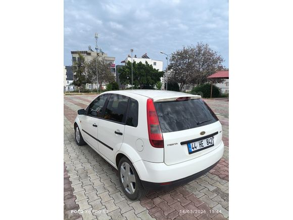 Degisensiz 2004 Fiesta 