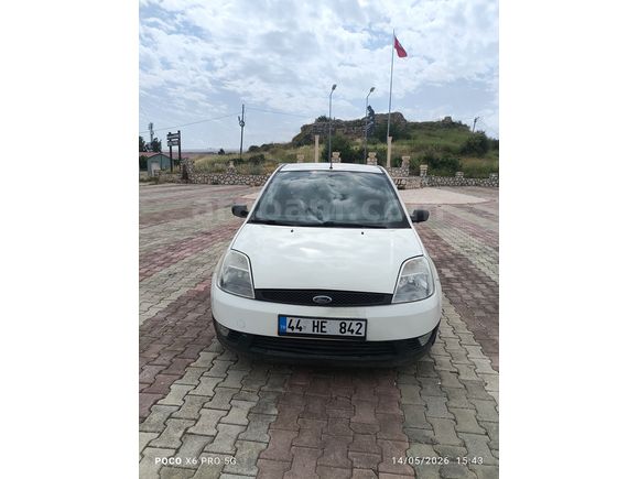 Degisensiz 2004 Fiesta 