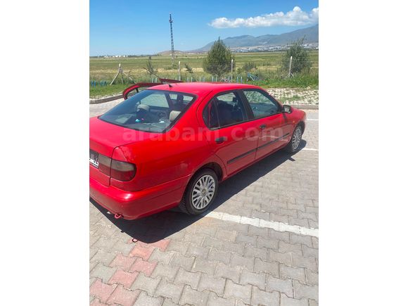 memurdan temiz sıkıntısız full paket Nissan Primera