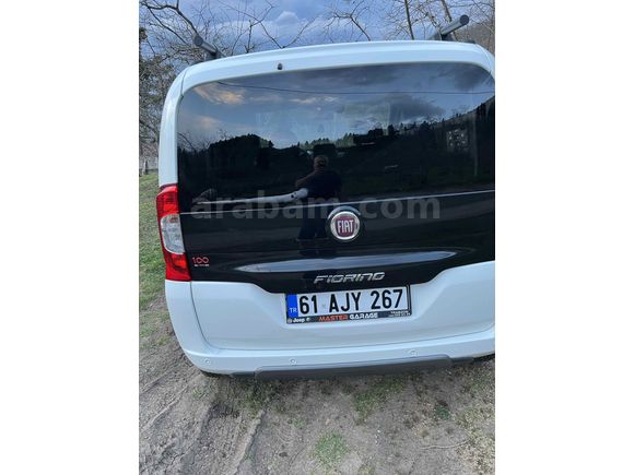 Sahibinden Fiat Fiorino Combi 1.3 Multijet 100. Yıl Özel Seri 2023 Model  30.000 km Beyaz