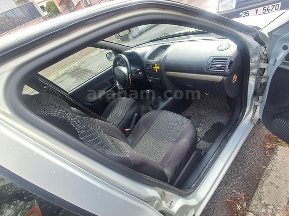 Sahibinden Renault Clio 1.2 Authentique 2005 Model  230.000 km Gri