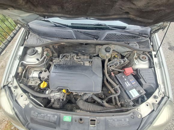 Sahibinden Renault Clio 1.2 Authentique 2005 Model  230.000 km Gri