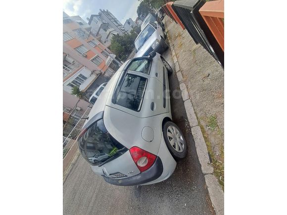 Sahibinden Renault Clio 1.2 Authentique 2005 Model  230.000 km Gri