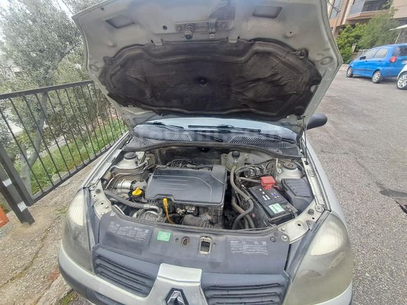 Sahibinden Renault Clio 1.2 Authentique 2005 Model  230.000 km Gri