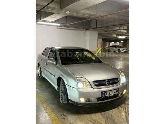 Sahibinden DEĞIŞENSIZ  Opel Vectra 1.6 Comfort 2004 Model  DÜŞÜK  km Gri (Gümüş)