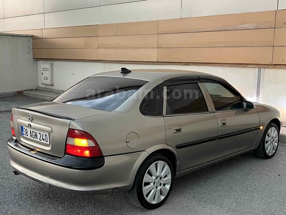Galeriden Opel Vectra 2.0 CD 1998 Model Kayseri