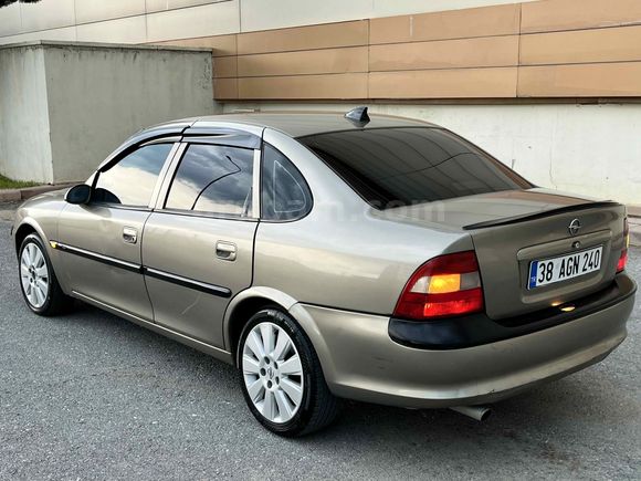Galeriden Opel Vectra 2.0 CD 1998 Model Kayseri
