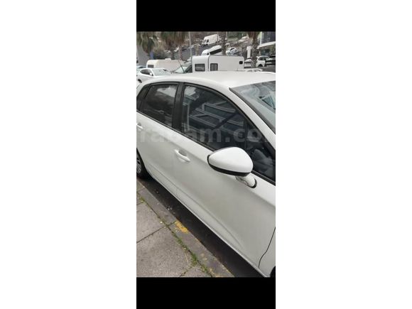 Sahibinden Citroen C4 1.6 VTI Confort 2011 Model