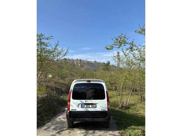 Sahibinden Renault Kangoo 1.5 dCi Authentique 2004 Model  340.000 km Beyaz