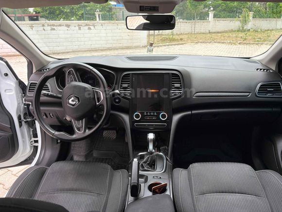 Sahibinden Renault Megane 1.5 dCi Touch 2019 Model 