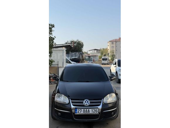 Memurdan Temiz Düşük km Değişensiz Jetta