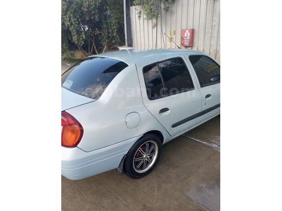 Sahibinden Renault Clio 1.4 RNA 2000 Model