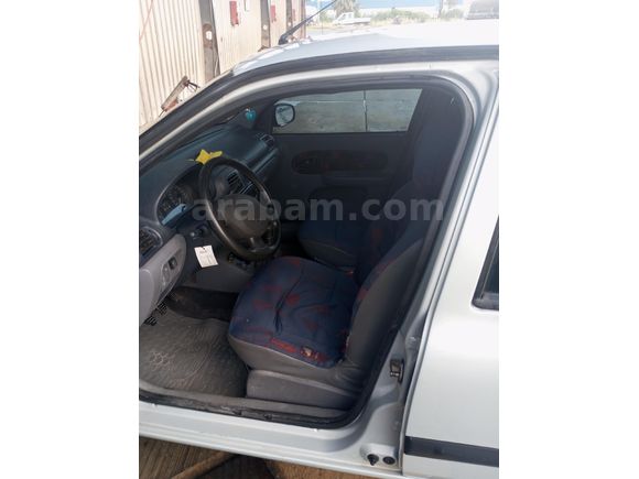 Sahibinden Renault Clio 1.4 RNA 2000 Model