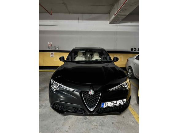 Sahibinden Alfa Romeo Stelvio 2.0 T Lusso 2022 Model 