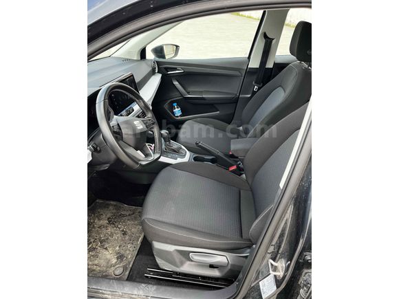 Sahibinden Seat Arona 1.0 EcoTSI Style 2024 Model 
