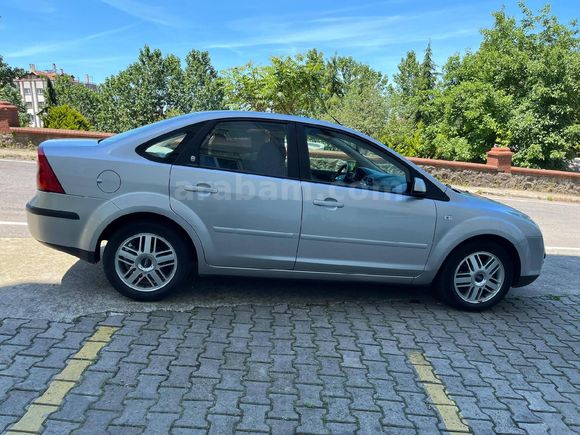 Sahibinden Ford Focus 1.6 Ghia 2007 Model