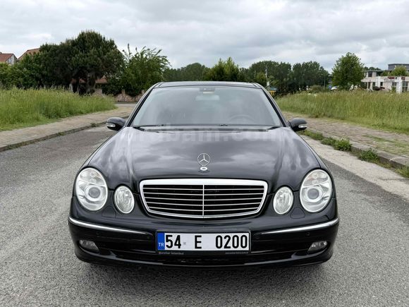 2006 MODEL ÖZEL PLAKALI E200 KOMPRESSOR AVANGARDE MERCEDES