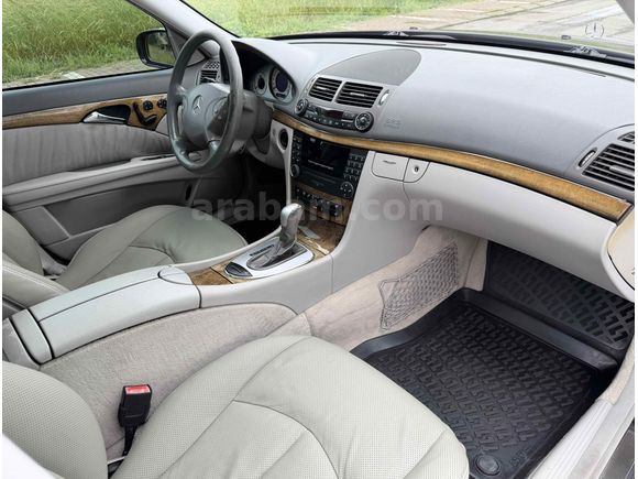 2006 MODEL ÖZEL PLAKALI E200 KOMPRESSOR AVANGARDE MERCEDES