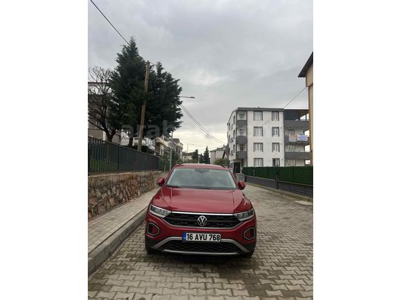 Sahibinden Volkswagen T-Roc 1.5 TSI Life 2022 Model Bursa 73.000 km Kırmızı