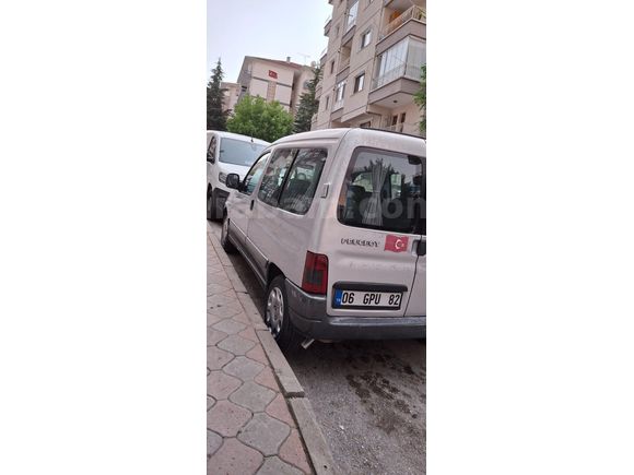 Sahibinden Peugeot Partner 1.9 D 2001 Model
