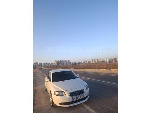 Sahibinden Volvo S40 1.6 D 2009 Model  330.000 km Beyaz