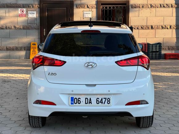 CAM TAVANLI  120.000kmde HATASIZ i20