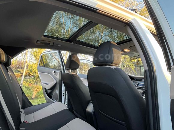 CAM TAVANLI  120.000kmde HATASIZ i20