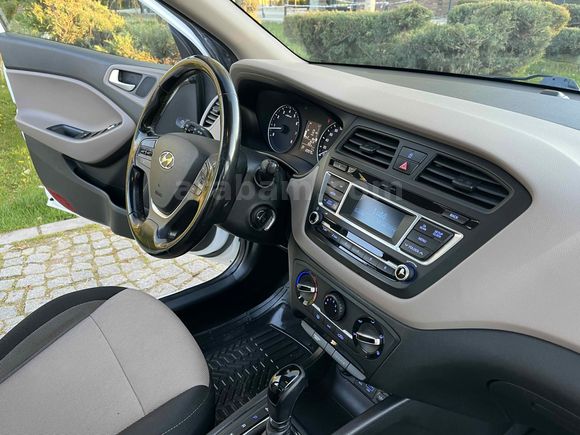 CAM TAVANLI  120.000kmde HATASIZ i20