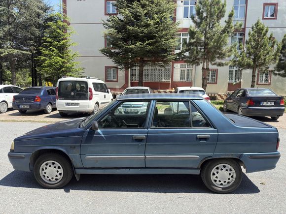 Sahibinden Renault R 9 1.4 Broadway RN 1997 Model 