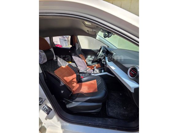Sahibinden Seat Arona 1.0 EcoTSI Style 2023 Model
