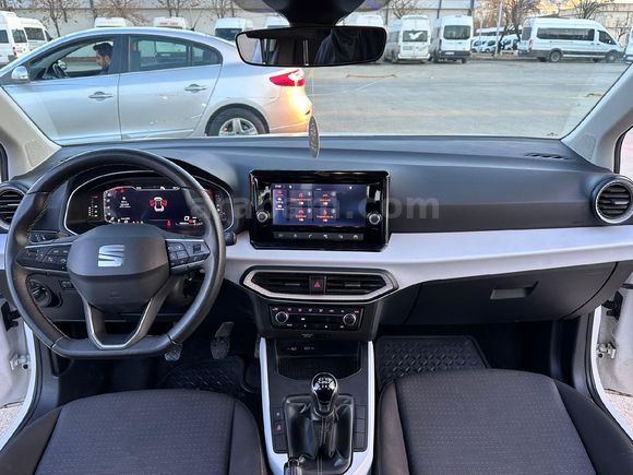 Sahibinden Seat Arona 1.0 EcoTSI Style 2023 Model