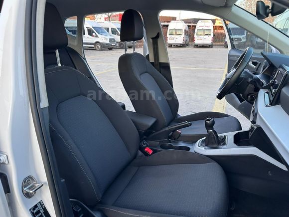Sahibinden Seat Arona 1.0 EcoTSI Style 2023 Model