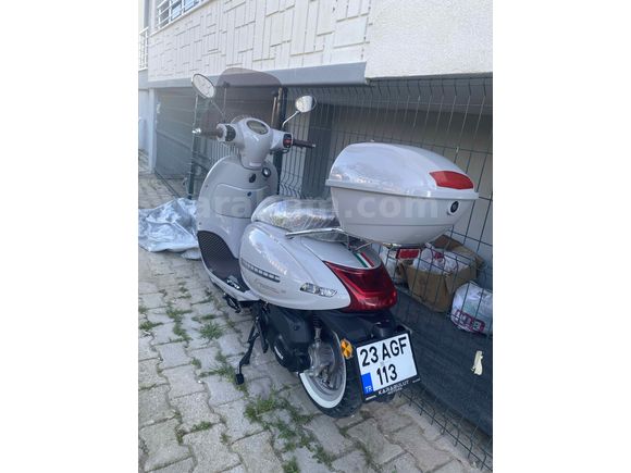 1.000 km 2025 Arora Cappucino 50 (80cc) 