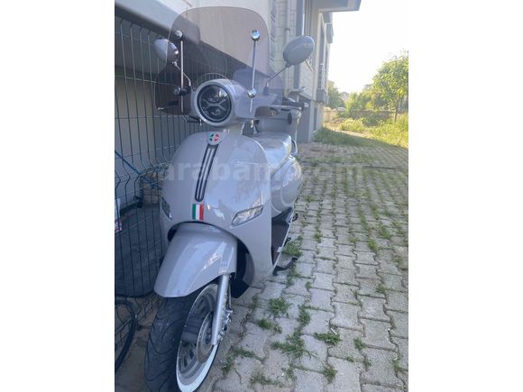 1.000 km 2025 Arora Cappucino 50 (80cc) 