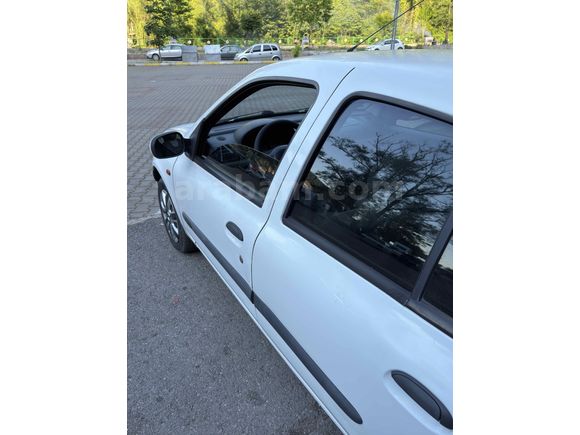 Sahibinden Renault Clio 1.4 RTA 2001 Model 