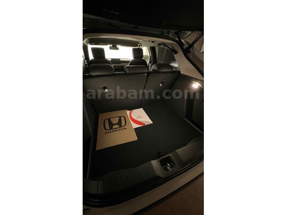 Sahibinden Honda HR-V 1.5 e-HEV Advance 2025 Model Temmuz  çıkışlı  