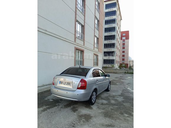 Sahibinden Hyundai Accent Era 1.4 Team 2010 Model