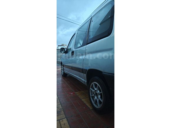 Sahibinden Peugeot Partner 1.9 D 2003 Model