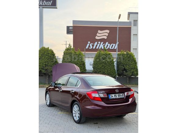 Sahibinden Honda Civic 1.6i VTEC Elegance 2012 Model